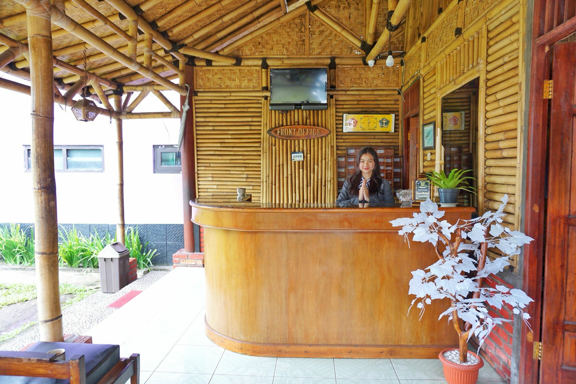 Grand Pesona Ksatria By Issota Hotel Cipanas  Kültér fotó